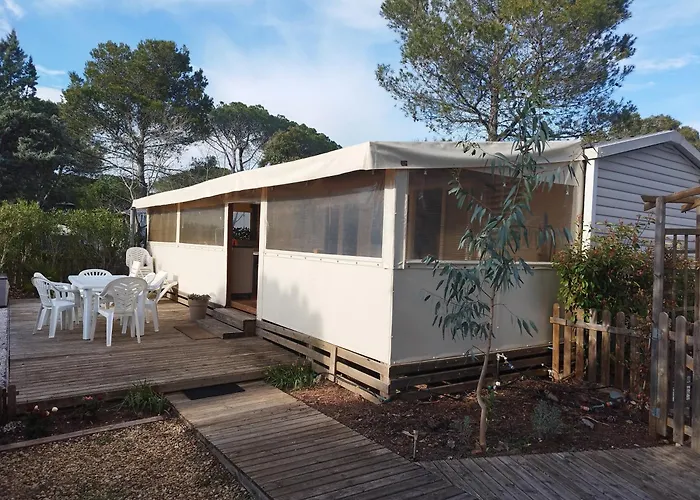 Mobil Home A Louer Dans Camping Des Cigales Le Muy 5 Etoiles